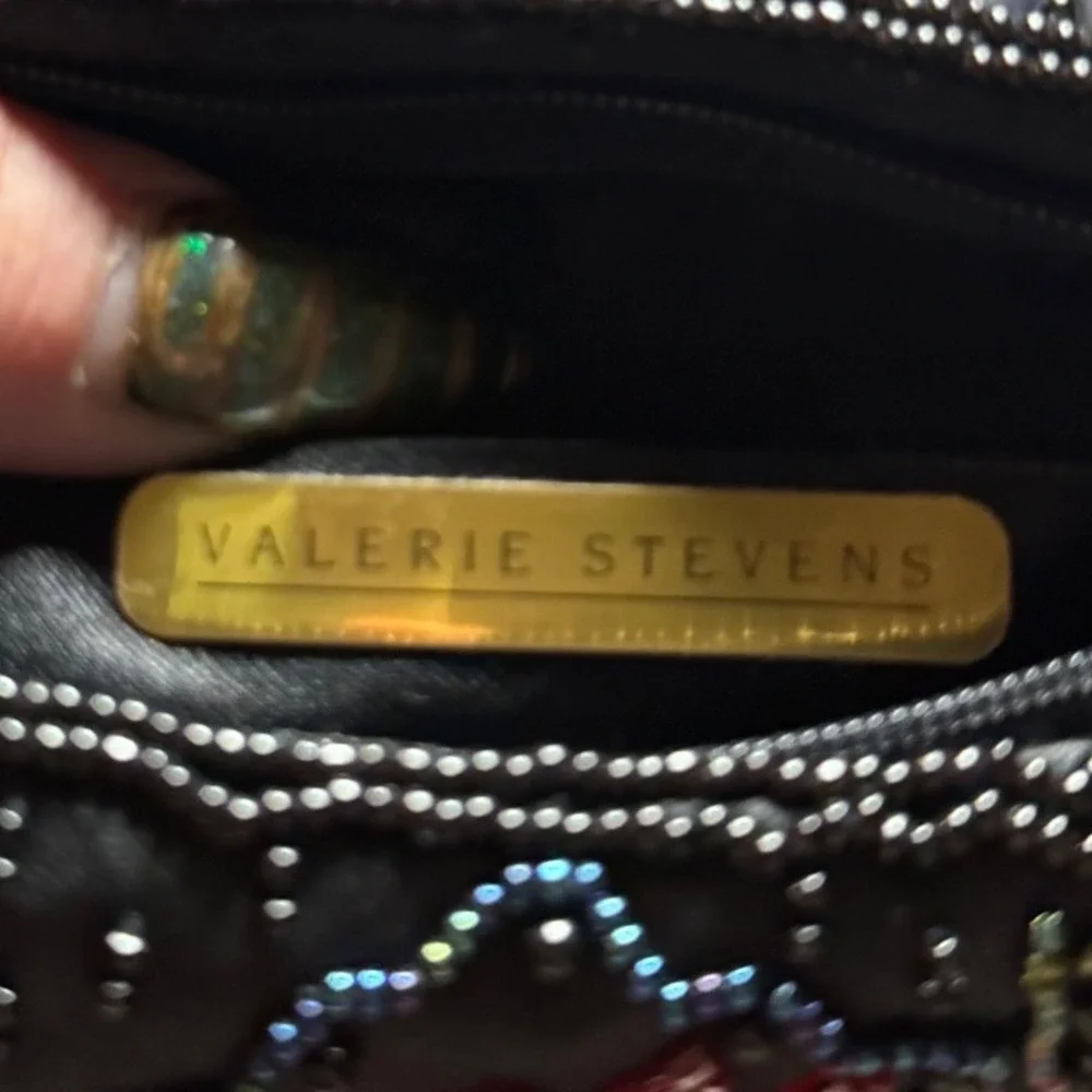 Valerie Stevens hardware rest accompanying